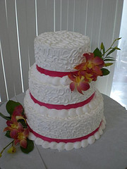 Hawaiian themed wedding cakes