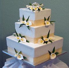 Square White Wedding Cakes